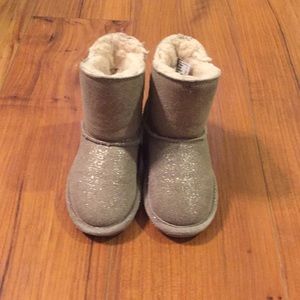 Bearpaw girls cozy boots